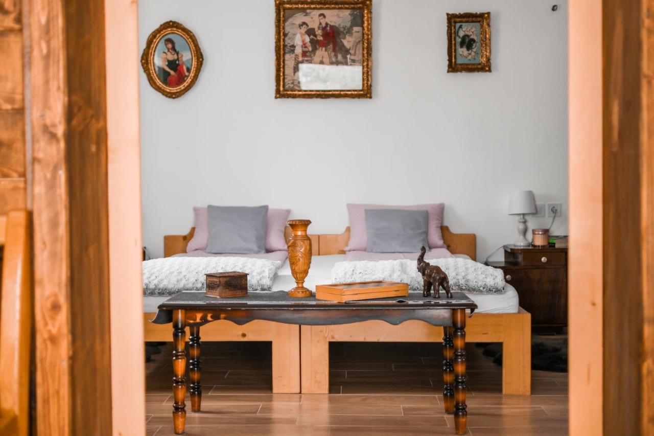 Apartmani Lunija Горни-Милановац Экстерьер фото